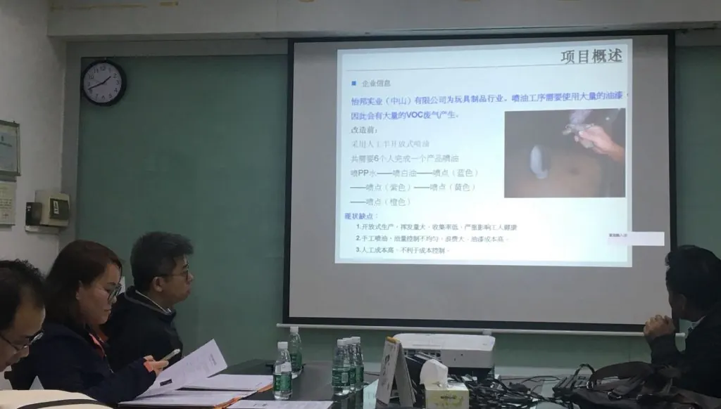 第三,搭建辅导平台,强化宣传引导。