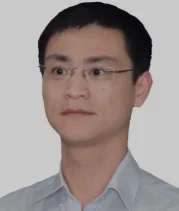 执行董事：Robin Luo